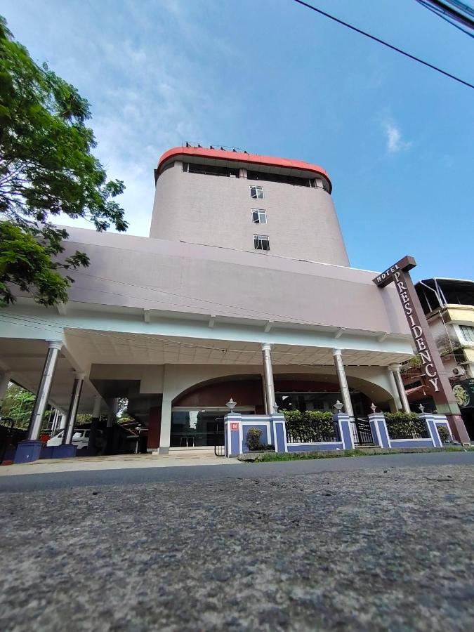 Presidency Kochi City Centre Kültér fotó