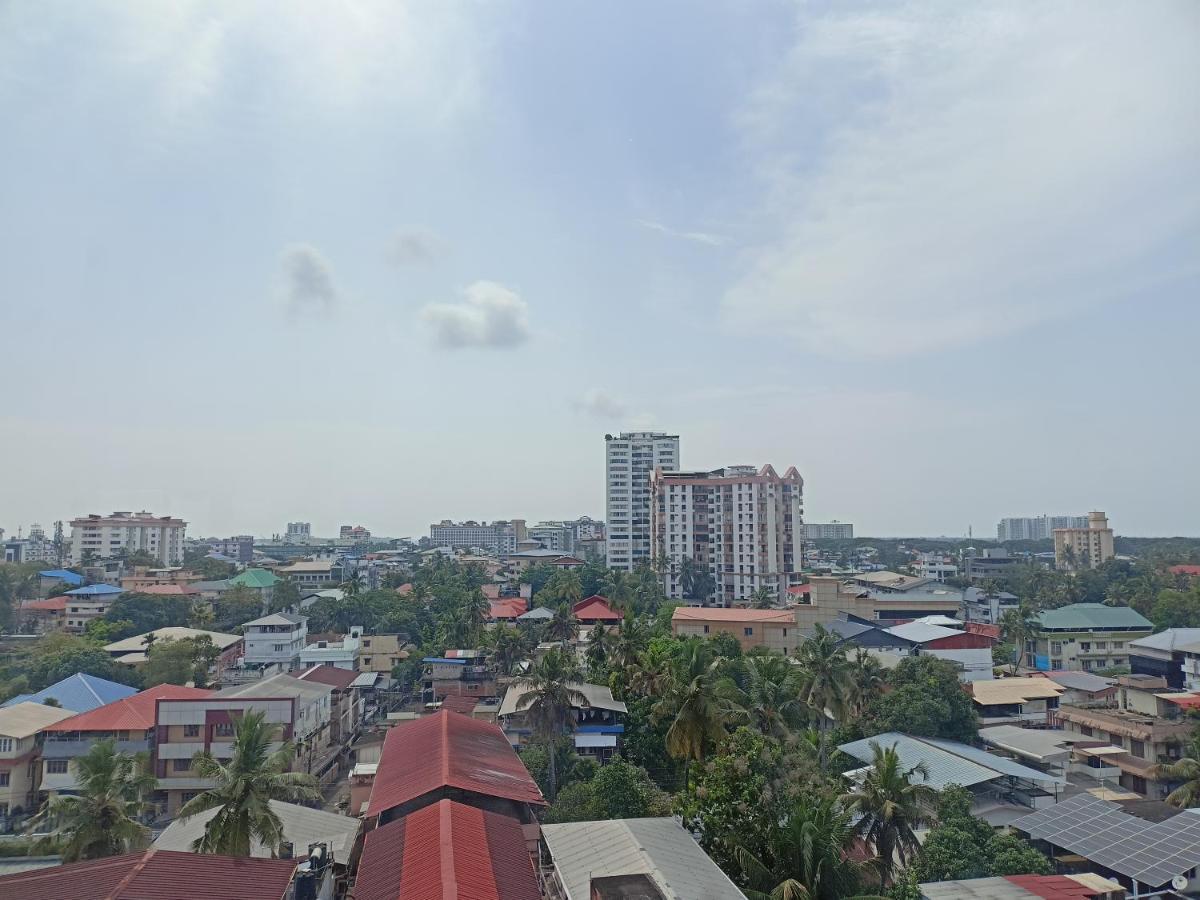 Presidency Kochi City Centre Kültér fotó