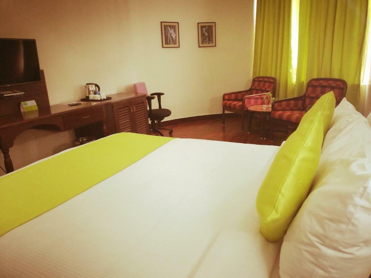 Presidency Kochi City Centre Kültér fotó