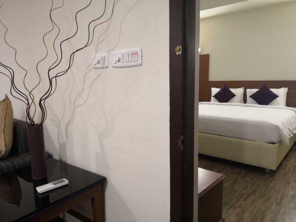 Presidency Kochi City Centre Kültér fotó