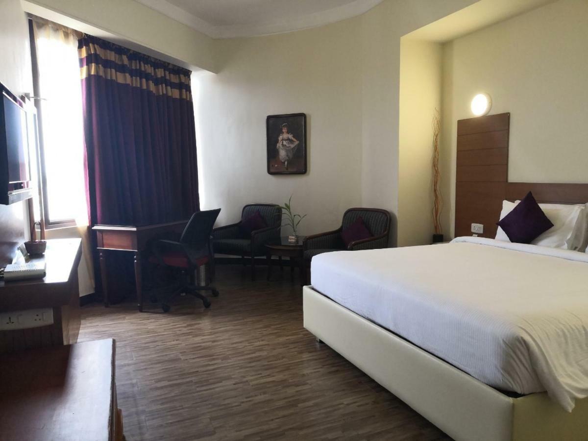 Presidency Kochi City Centre Kültér fotó